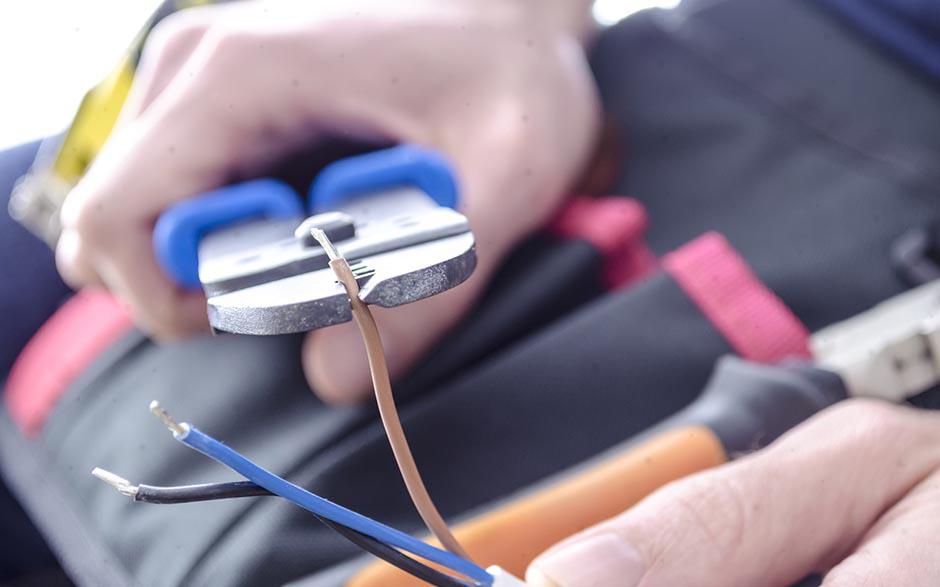 recherche travail électricien bâtiment Jouars-Pontchartrain